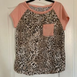 WHITE Birch Women’s NWOT Top Size XL Peach With Leopard Print